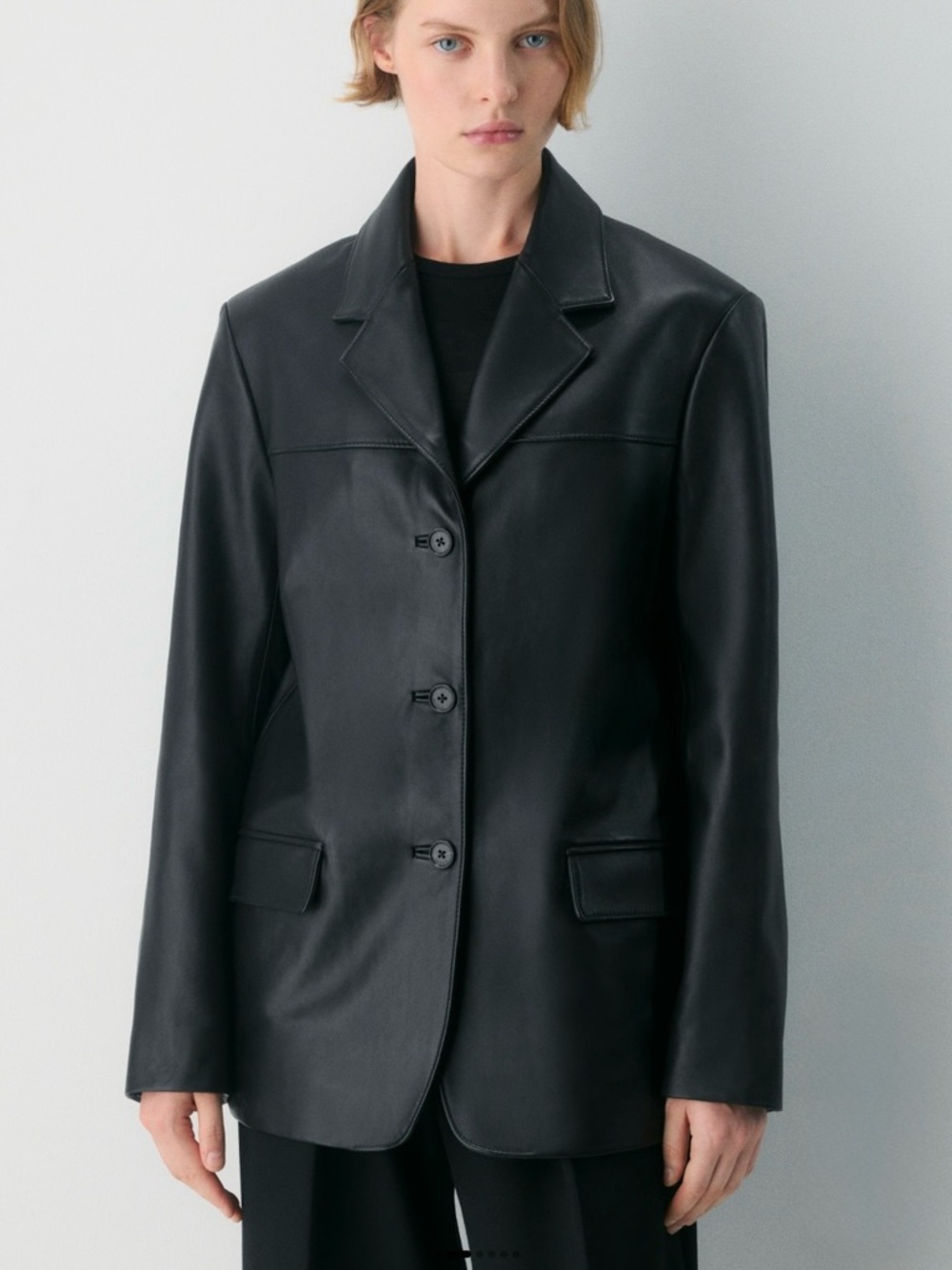 Aritzia Black Leather Prima  Button-Up Blazer Jacket xs nwt